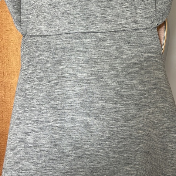 Mossman Dress - Picture 6 of 17